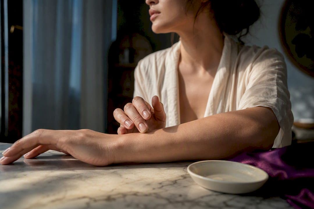 Patch Test Skincare: Arm to Jawline in 7–10 Days for Sensitive Skin